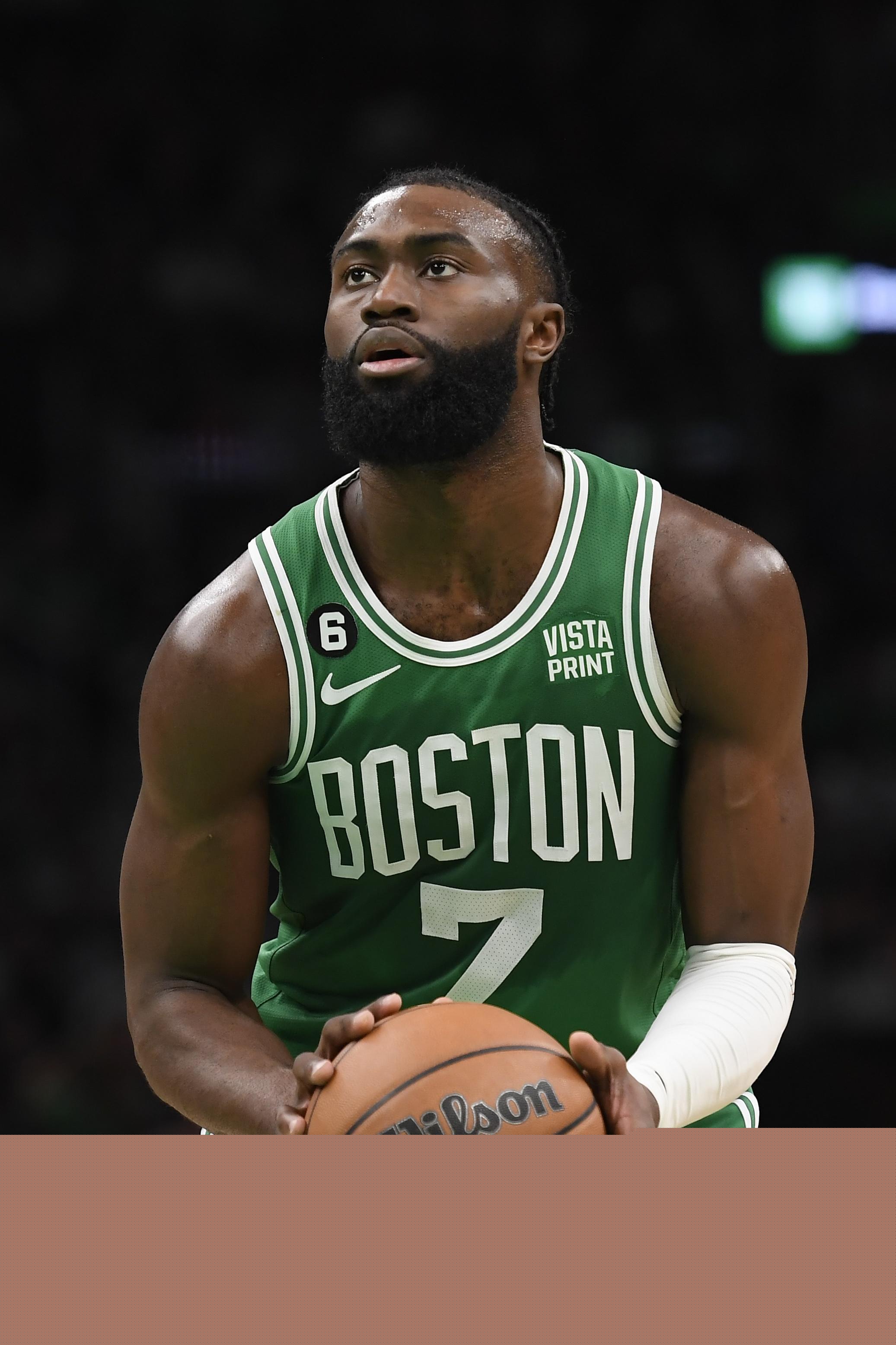 迈阿密3-1温哥华成功夺冠！梅西击败苦主穆勒，收获生涯第47冠（迈阿密3-1击退温哥华捧杯，梅西力克宿敌穆勒收获生涯第47冠）