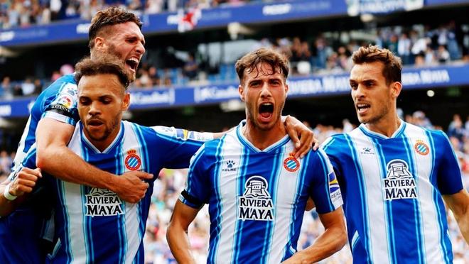 17岁逆转中国名将！张本美和野心勃发，2比1力克对手引热议（17岁张本美和2-1逆转中国名将，锋芒毕露引发热议）