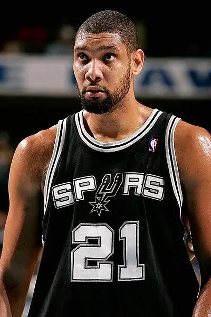 全市场：戴维表现未达尤文预期，米兰、热刺和切尔西对他感兴趣（尤文对戴维表现不满意，米兰、热刺与切尔西有意引进）