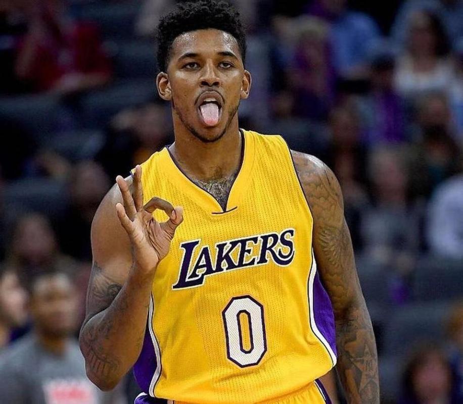 世界杯夺冠概率大解析（世界杯冠军概率深度解读）