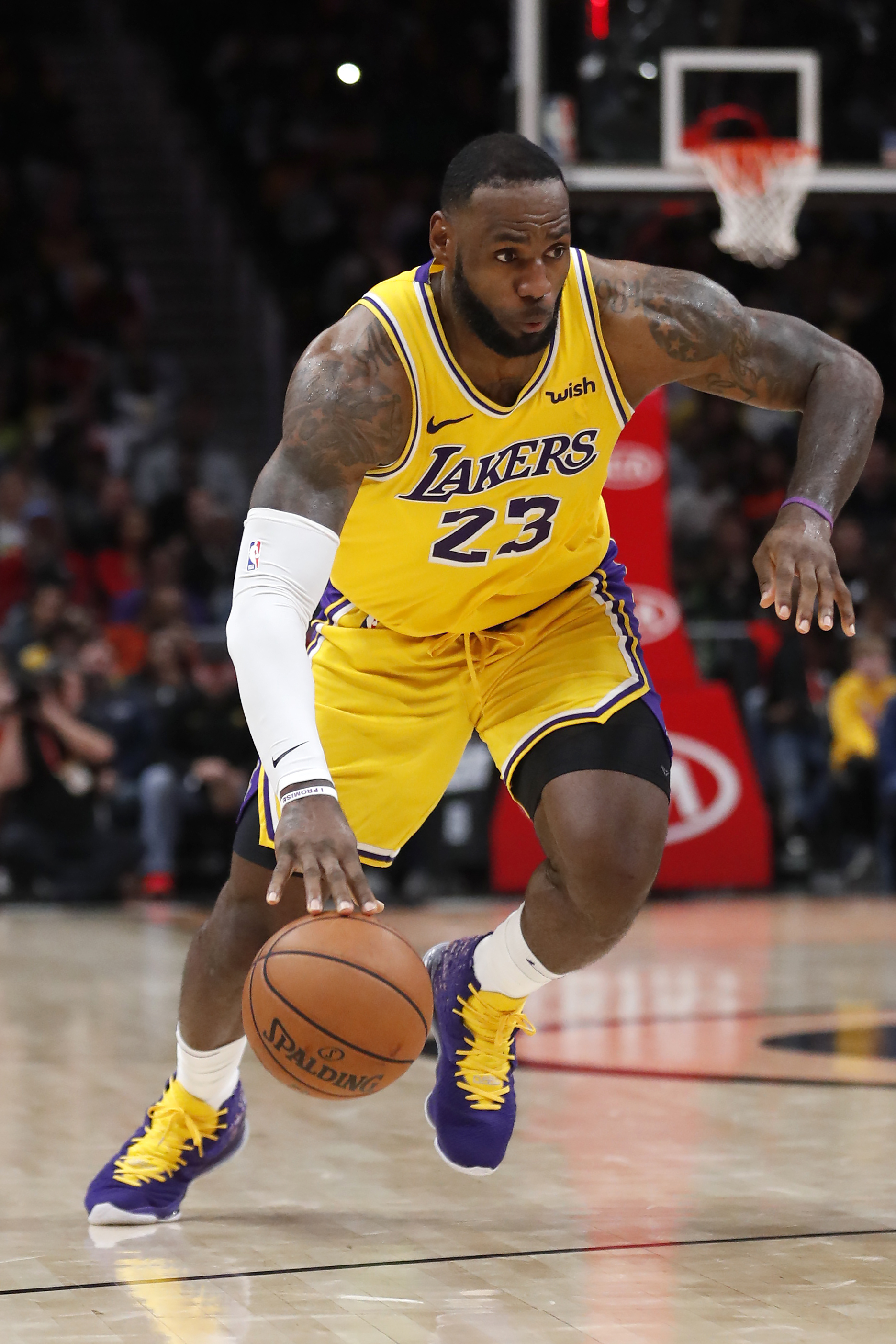 美记：雷霆现在24胜1负，还拥有26年第三高的状元签概率（美媒称：雷霆战绩24胜1负，且在2026年拥有第三高状元签概率）