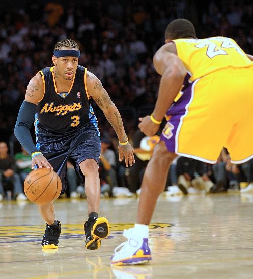 米亚托维奇：皇马应如待C罗般给姆巴佩喂球；我们当年不谈裁判（米亚托维奇：皇马该像对C罗一样为姆巴佩输送炮弹；当年我们从不讨论裁判）