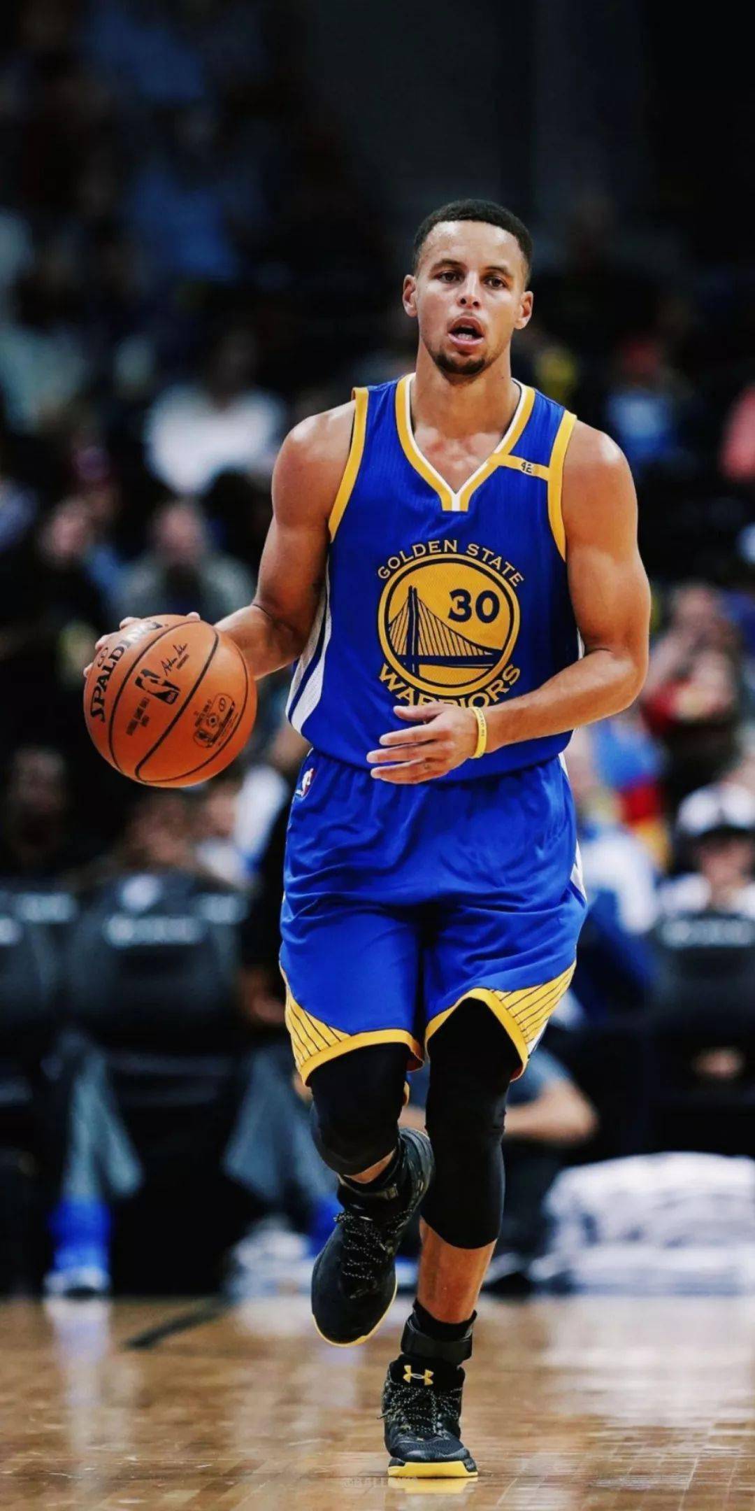 梅西季后赛数据：6场6球7助攻，率迈阿密首夺总冠军（梅西季后赛狂飙：6战6球7助，带领迈阿密首次加冕总冠军）