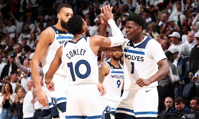 华盛顿：首要目标不是让质疑者闭嘴，脚踝受伤是个意外（华盛顿：首要任务不是堵住质疑声，脚踝伤情只是意外）