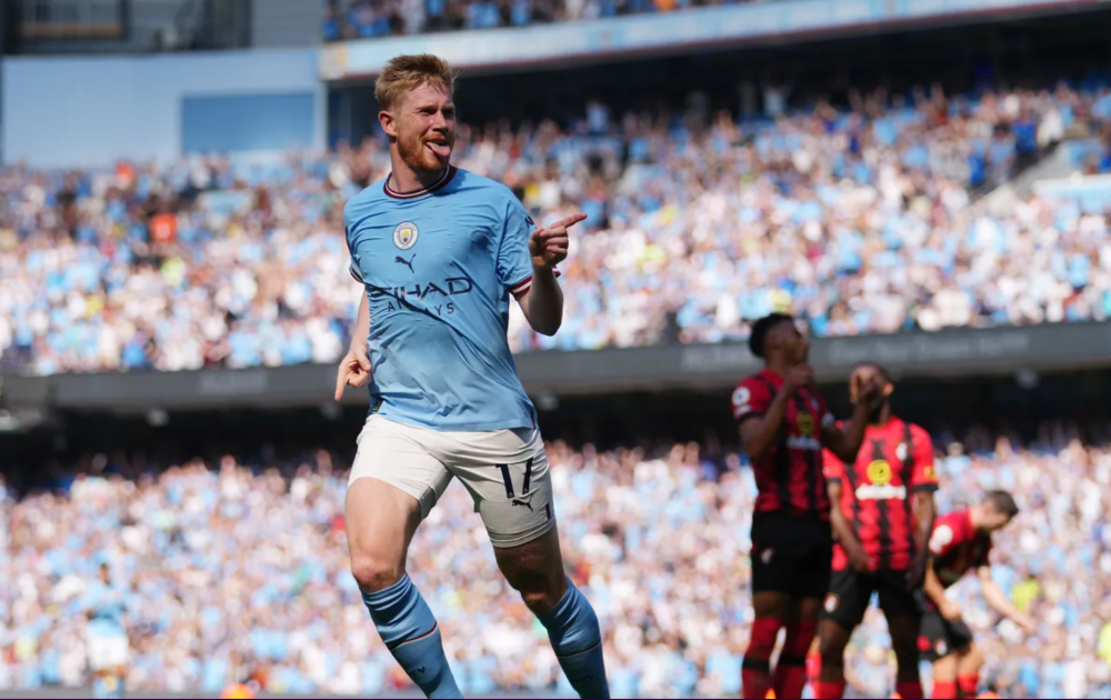 那不勒斯体育总监曼纳：德布劳内将至少伤缺至2月底（那不勒斯总监曼纳：德布劳内至少缺阵到二月底）