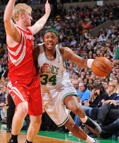 记者：巴萨应将内马尔天价转会费进行长线投资，但被瞬间挥霍（记者：巴萨本可将内马尔天价转会收入用于长期布局，却被迅速花光）